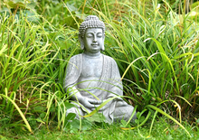 Lade das Bild in den Galerie-Viewer, Buddha Figur Groß aus Magnesia 30cm Buddhismus Sitzend Meditation
