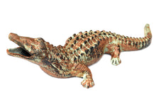 Lade das Bild in den Galerie-Viewer, 30cm Krokodil Gartenfigur Figur Gusseisen Edelrost Alligator
