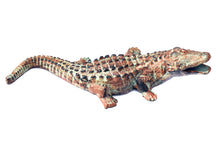 Lade das Bild in den Galerie-Viewer, 30cm Krokodil Gartenfigur Figur Gusseisen Edelrost Alligator
