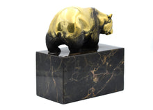 Lade das Bild in den Galerie-Viewer, Panda Bär - Skulptur aus Bronze, Marmor Sockel
